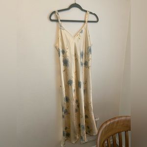 Vintage silky maxi